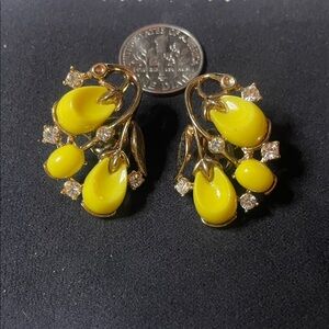 Trifari Yellow and Gold Floral Earrings